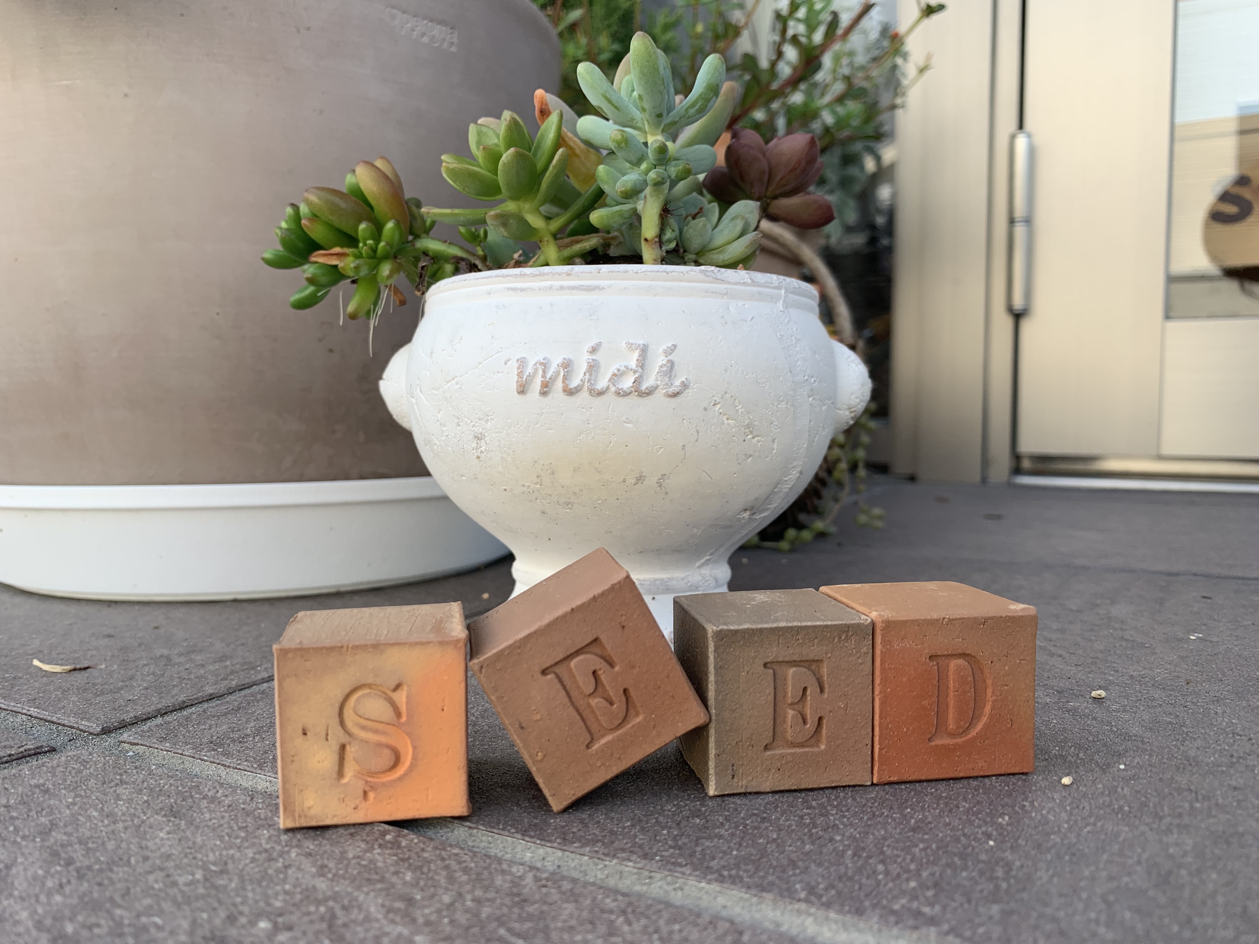 瓦の三大産地はどこでしょうか? 瓦の三大産地はどこでしょうか?