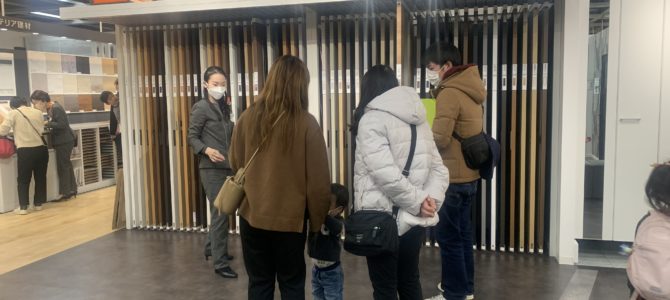 ショールームにて仕様決め ショールームにて仕様決め