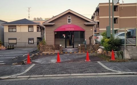 3件の解体工事が始まります。