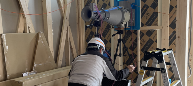 家を建てる前に知っておきたい5つのポイント④ -C値(気密性能)とは?- 家を建てる前に知っておきたい5つのポイント④ -C値(気密性能)とは?-